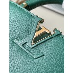 𝐋𝐎𝐔𝐈𝐒𝐕𝐔𝐈𝐓𝐓𝐎𝐍 M59434 dark green gold buckle mini This Capuchines mini handbag