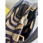FENDI Peekaboo ISeeU handbag model number: 018