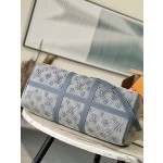 𝐋𝐎𝐔𝐈𝐒𝐕𝐔𝐈𝐓𝐓𝐎𝐍 Duty free version M22532