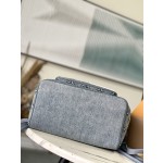 𝐋𝐎𝐔𝐈𝐒𝐕𝐔𝐈𝐓𝐓𝐎𝐍 Duty free version M22534