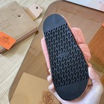 Hermes' Second Uncle Mao Tuo