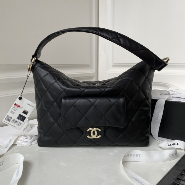 CHANEL 23b New Hippy Hobo AS4347