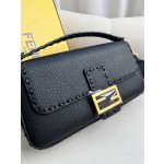 FENDI Baguette series lychee pattern model number: 600