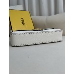 FENDI Baguette series lychee pattern model number: 600