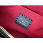 𝐋𝐎𝐔𝐈𝐒𝐕𝐔𝐈𝐓𝐓𝐎𝐍 Duty free version M46653