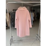 FENDI coat G80 (consult customer service to confirm size before placing an order)