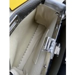 FENDI PEEKABOO Art. No.: 8BN266