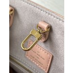 𝐋𝐎𝐔𝐈𝐒𝐕𝐔𝐈𝐓𝐓𝐎𝐍 Duty free version M46286