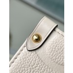 𝐋𝐎𝐔𝐈𝐒𝐕𝐔𝐈𝐓𝐓𝐎𝐍 Duty free version M46531