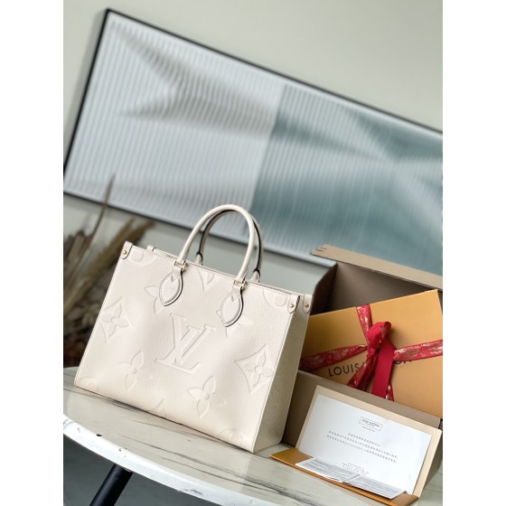 𝐋𝐎𝐔𝐈𝐒𝐕𝐔𝐈𝐓𝐓𝐎𝐍 Duty free version M46531