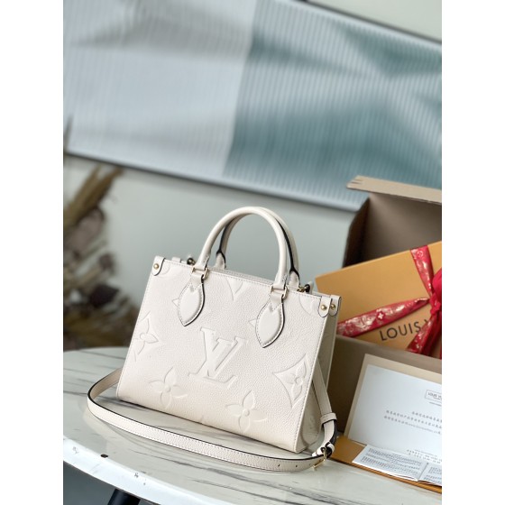 𝐋𝐎𝐔𝐈𝐒𝐕𝐔𝐈𝐓𝐓𝐎𝐍 Duty free version M46569