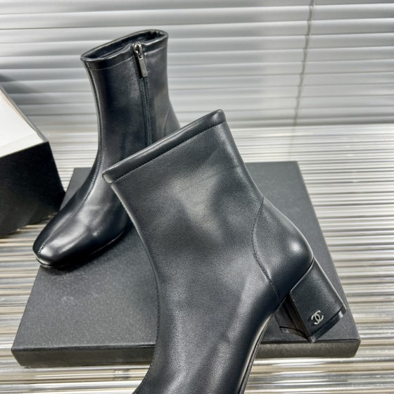 CHANEL versatile short boots