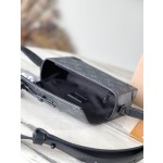 𝐋𝐎𝐔𝐈𝐒𝐕𝐔𝐈𝐓𝐓𝐎𝐍 Duty free version M81783