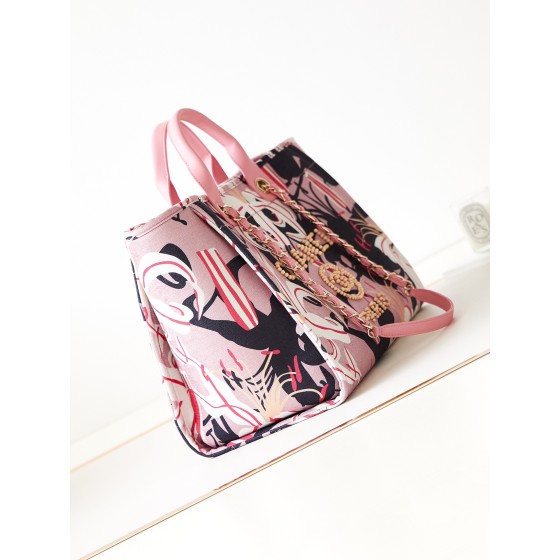 CHANEL print ➕ Wooden pearl logo beach bag model number AS3257