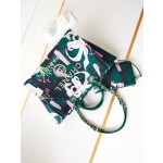 CHANEL print ➕ Wooden pearl logo beach bag model number AS3257