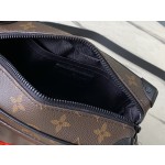 𝐋𝐎𝐔𝐈𝐒𝐕𝐔𝐈𝐓𝐓𝐎𝐍 Old Flower M444480 Mini Soft Trunk Handbag