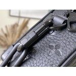 𝐋𝐎𝐔𝐈𝐒𝐕𝐔𝐈𝐓𝐓𝐎𝐍 M55702 black lychee patterned MINI SOFT TRUNK handbag