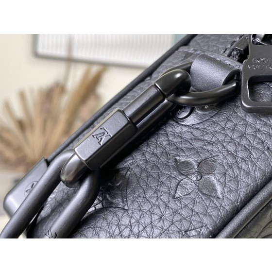 𝐋𝐎𝐔𝐈𝐒𝐕𝐔𝐈𝐓𝐓𝐎𝐍 M55702 black lychee patterned MINI SOFT TRUNK handbag