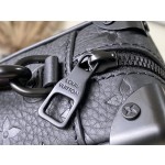 𝐋𝐎𝐔𝐈𝐒𝐕𝐔𝐈𝐓𝐓𝐎𝐍 M55702 black lychee patterned MINI SOFT TRUNK handbag