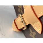 LOUIS VUITTON M46643 This Micro Chantily handbag