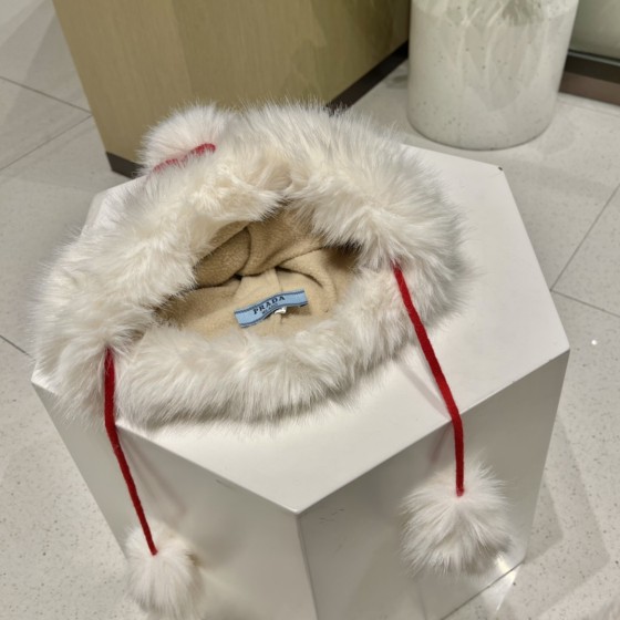 Christmas Prada hanging ball wool hat