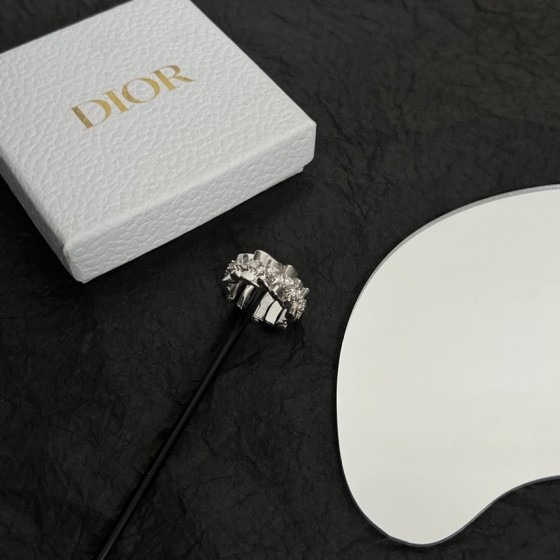 Dior heart ring