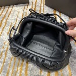 Bottega Veneta  THE MINI POUCH  #585852