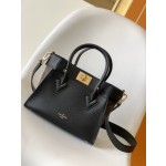 𝐋𝐎𝐔𝐈𝐒 𝐕𝐔𝐈𝐓𝐓𝐎𝐍   M57728