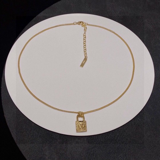 Dior necklace