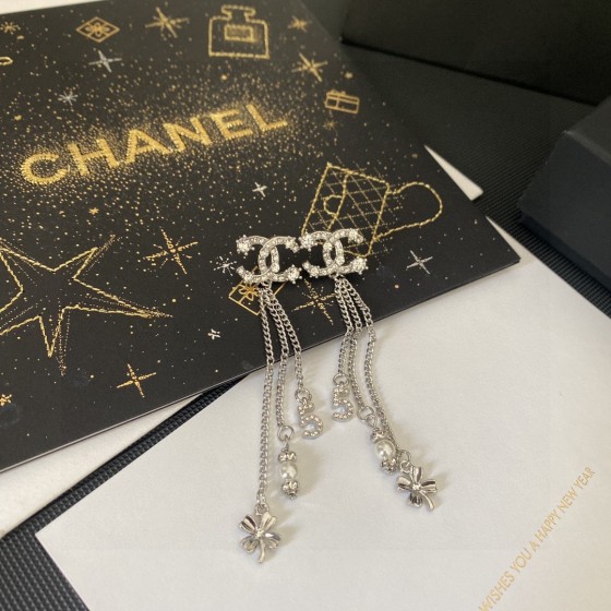 CHANEL Earrings