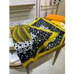 LOUIS VUITTON Pumpkin Print Long Scarf