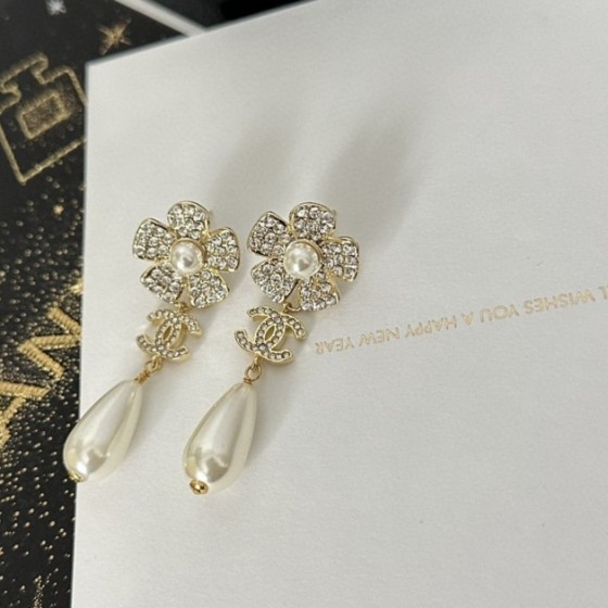 CHANEL Earrings