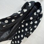 Louis Vuitton cashmere coat (consult customer service to confirm size before placing an order)