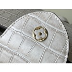 𝐋𝐎𝐔𝐈𝐒𝐕𝐔𝐈𝐓𝐓𝐎𝐍 Sahara Crocodile Pattern M48865