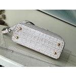 𝐋𝐎𝐔𝐈𝐒𝐕𝐔𝐈𝐓𝐓𝐎𝐍 Sahara Crocodile Pattern M48865