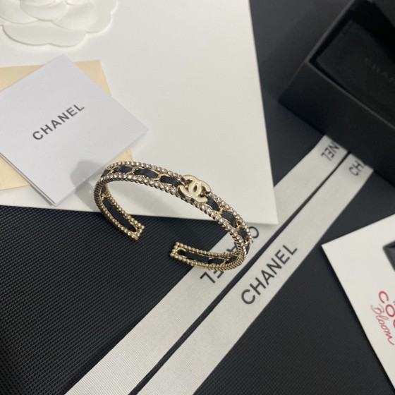 CHANEL Swallow Crystal Diamond Leather String Letter Bracelet