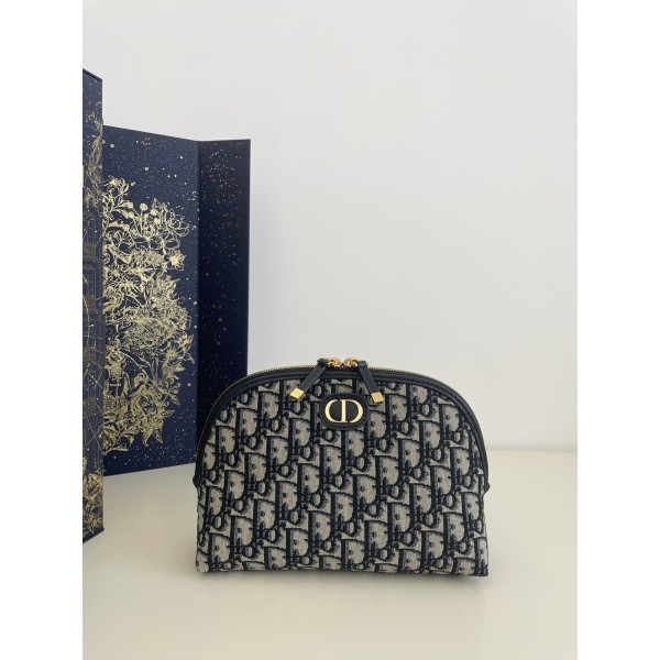 DIOR 30 Montaigne Makeup Bag