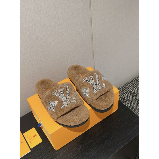 Louis Vuitton wool thick sole slippers
