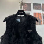 Fendi Xiaohu Sheep Vest G56 (consult customer service to confirm size before placing an order)