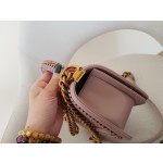 𝗖𝗵𝗮𝗻𝗲𝗹𝗟𝗲𝗯𝗼𝘆 Imported python skin with the latest heavy metal handle bag in lambskin