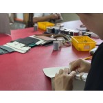 Hermes bag making process：Hand-rolled waxed threads that break on locomotives can only be used for hand stitching