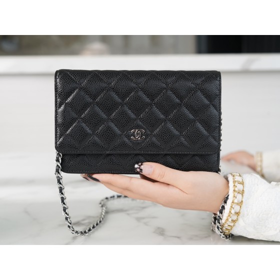 Chanel 𝑾𝒐𝒄 hair bag (press button version) leather black cow silver