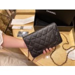 CHANEL 𝑾𝒐𝒄 Fat Choi bag (pressed version) leather black ox gold