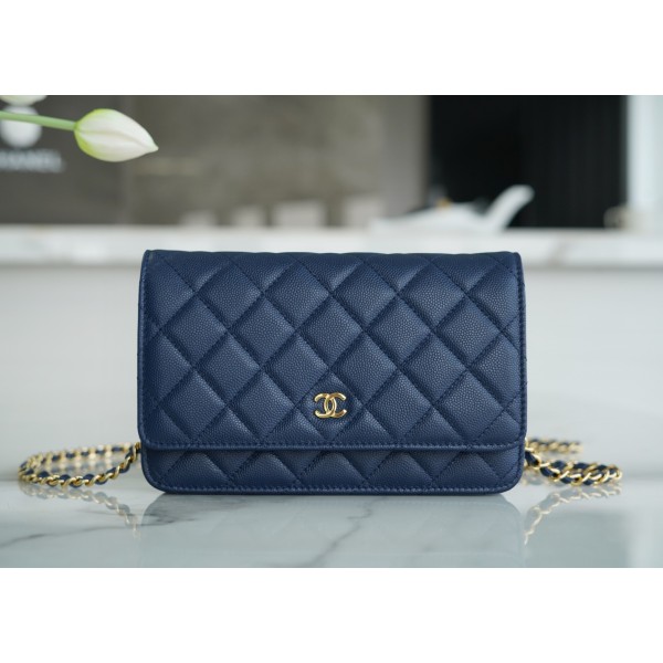 CHANEL𝑾𝒐𝒄 Lucky Bag Entry Classic 𝑾𝒐𝒄 (Magnetic Buckle) Dark Blue Calfskin