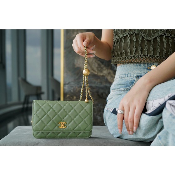 Chanel 𝑾𝒐𝒄 Hairy Bag Metal Ball 𝒘𝒐𝒄 Matcha Green