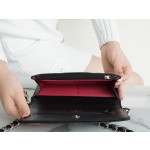 CHANEL 19Bag 𝑾𝒐𝒄 22C black with silver buckle