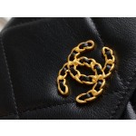 CHANEL 19Bag 𝑾𝒐𝒄 22C black gold buckle