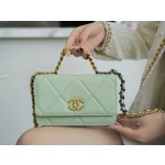 CHANEL 19Bag 𝑾𝒐𝒄 22C gold buckle light green