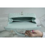 CHANEL 𝑪𝒐𝑪𝒐 𝒉𝒂𝒏𝒅𝒍 𝒆 New cowhide handle small 𝙗𝙖𝙗𝙮 blue