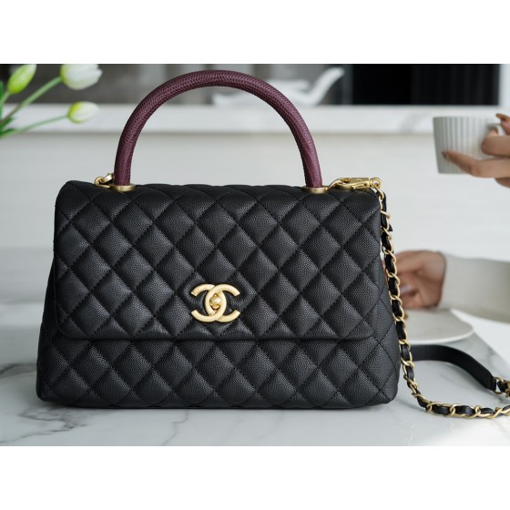CHANEL 𝐂𝐨𝐂𝐨 𝐇𝐚𝐧𝐝𝐥𝐞 Lizard skin handle Medium Black